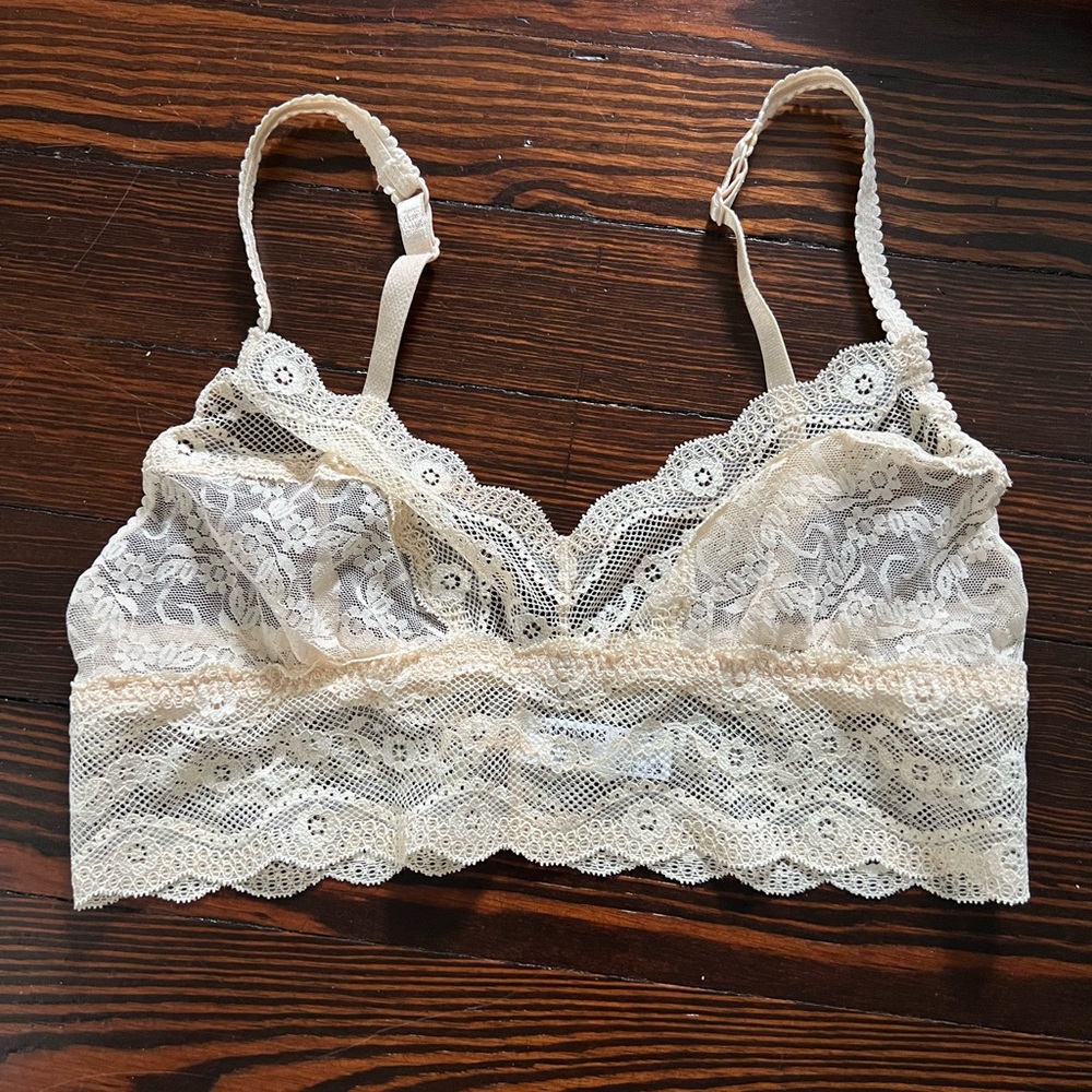 B.tempt’d by Wacoal Bralette